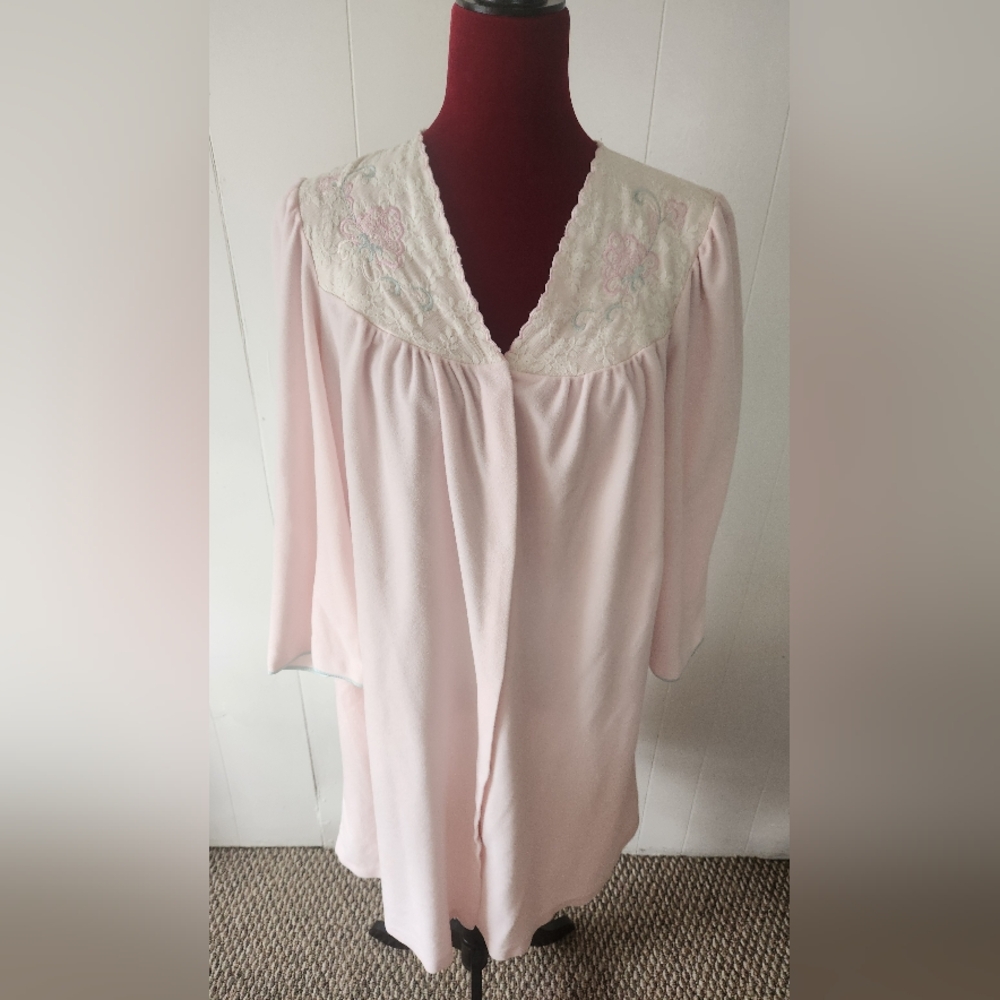 Vanity Fair Soft Pink Nightgown Sleep Dress